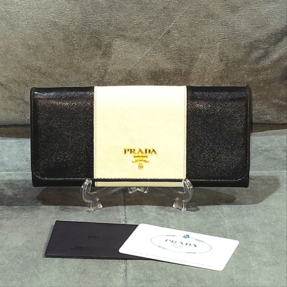 Prada Handbags - PRADA MT49 SAFFIANO LEATHER BLACK & WHITE COLORBLOCK BI-FOLD SNAP LONG WALLET